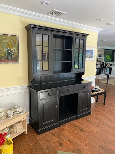 Black hutch repair